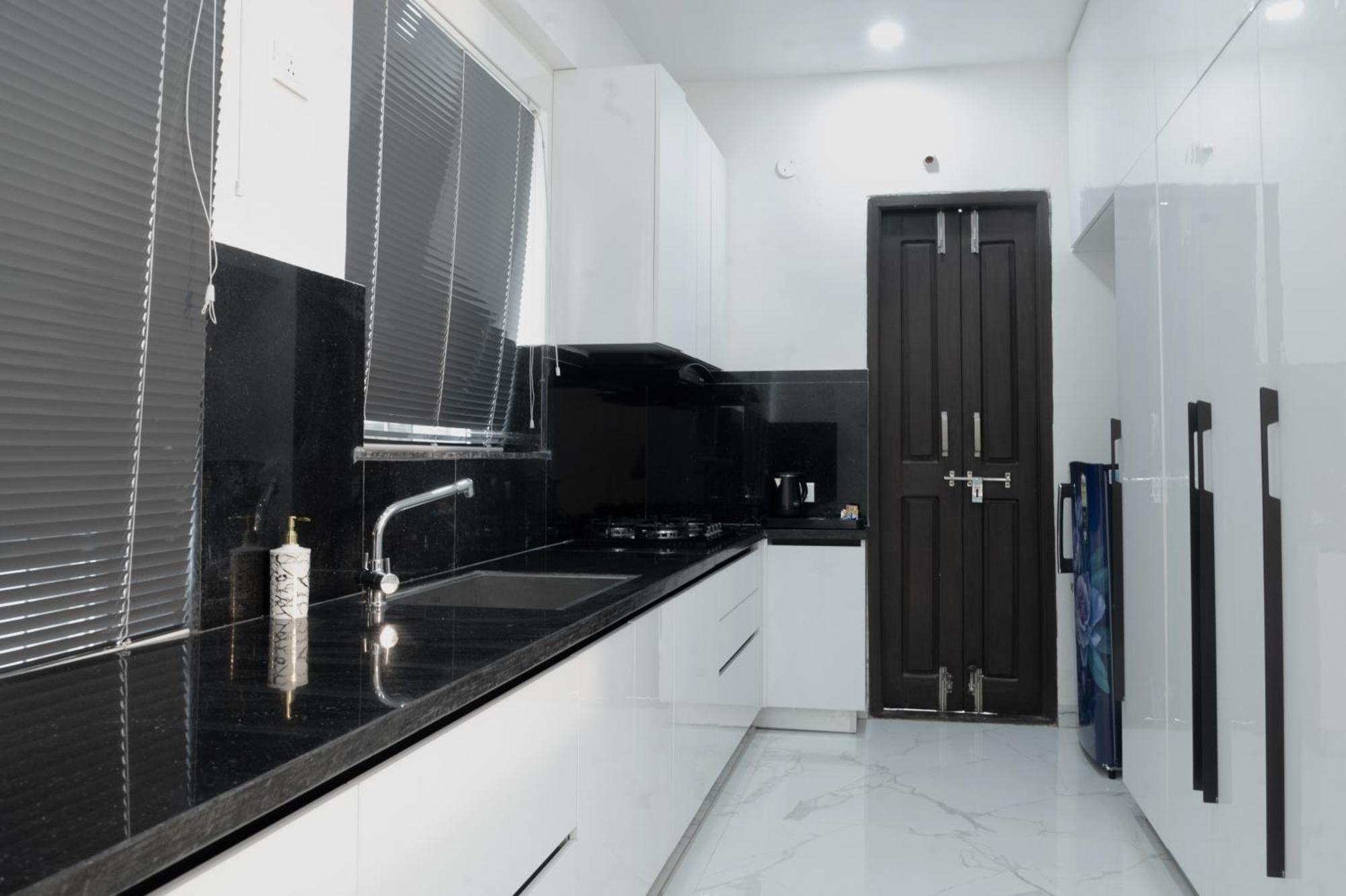 The Balcony Suites حيدر أباد المظهر الخارجي الصورة